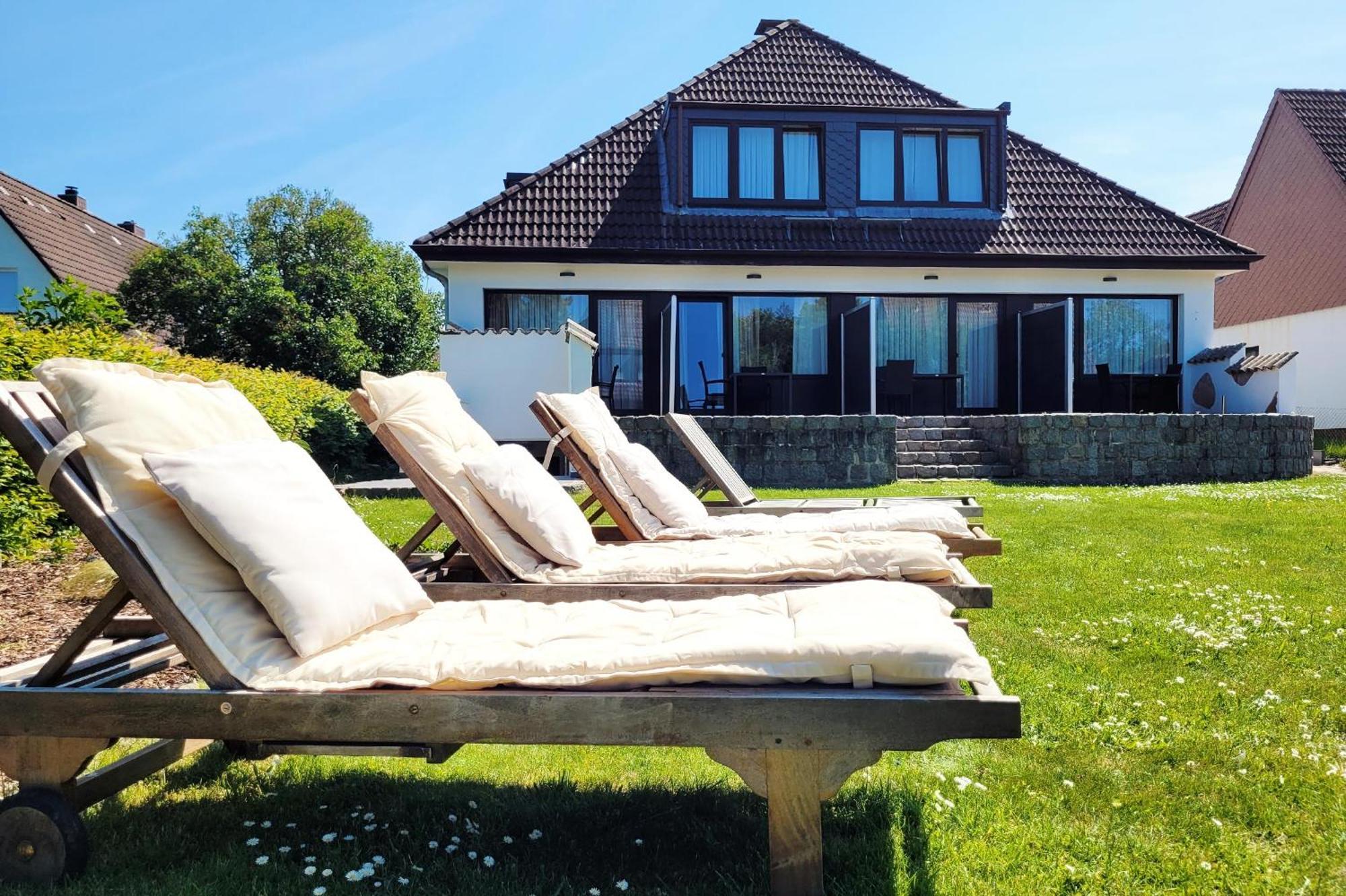 Strandnahe Ferienwohnung - Sehr Modern Und Hochwertig Eingerichtet, Inklusive Parkplatz, Gartenzugang Und Fahrradunterstellmoeglichkeit Шарбойц Экстерьер фото